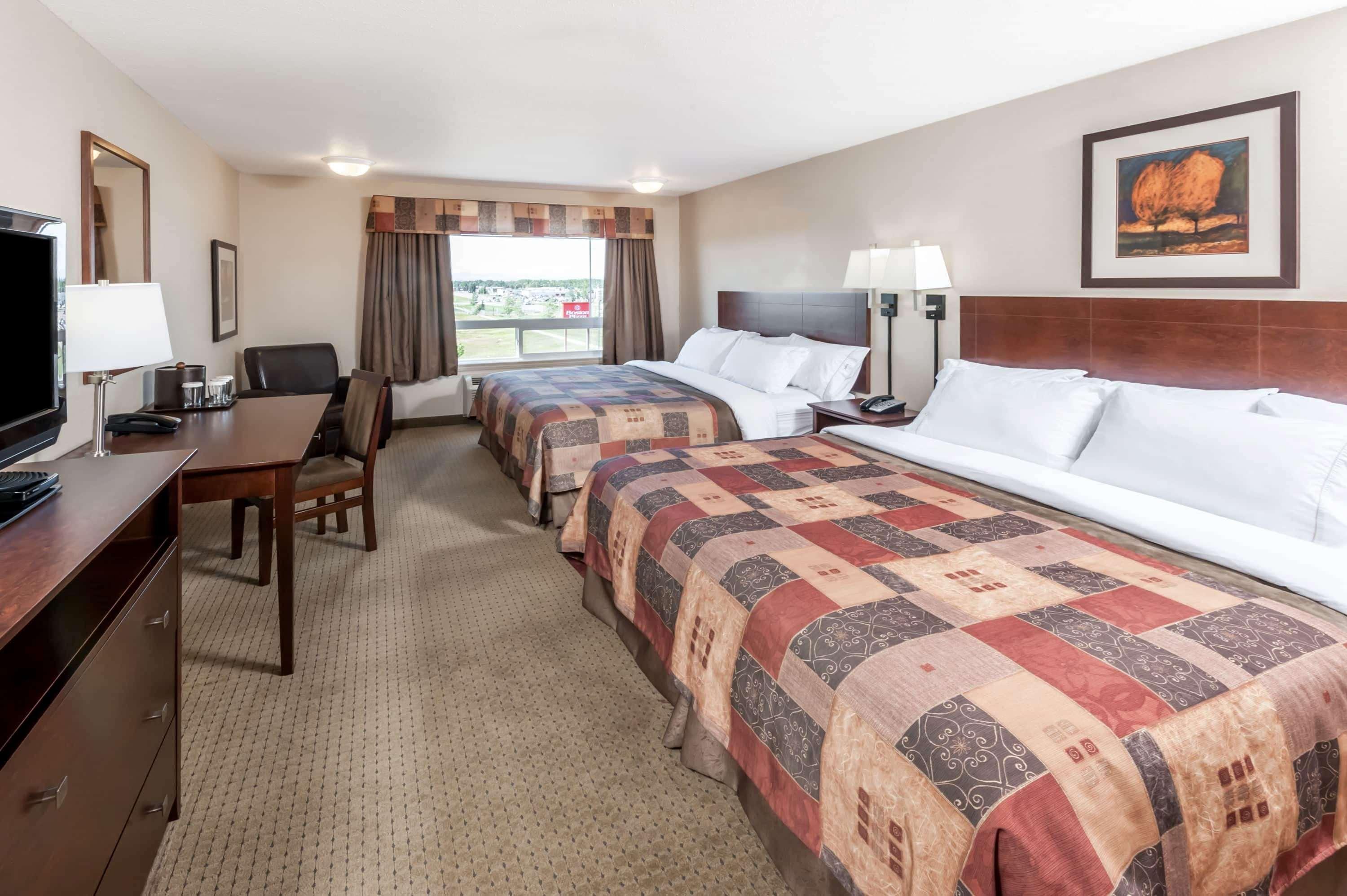 Ramada By Wyndham High River Exterior photo